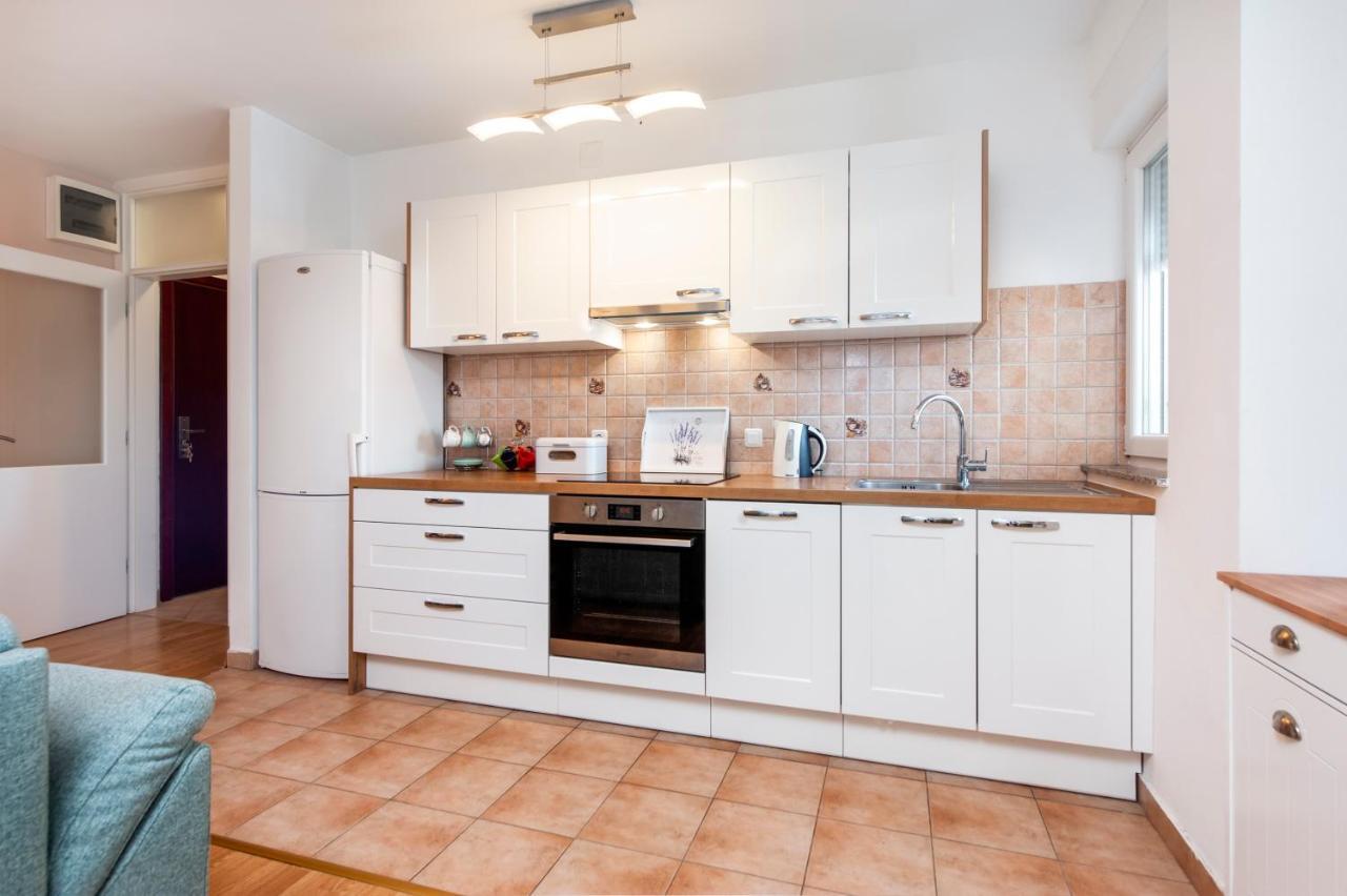 Apartment Deluxe 罗维尼 外观 照片
